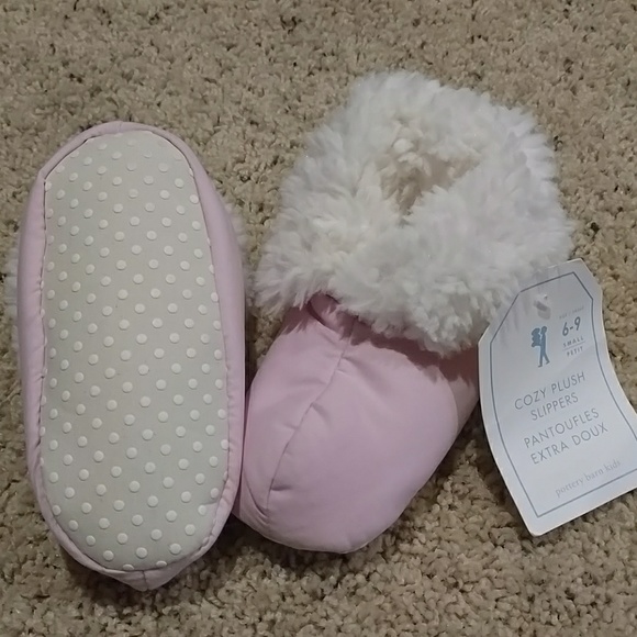 Pink plush slippers - Picture 2 of 2